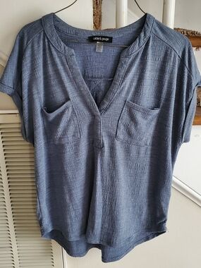 Cable & Gauge Dusty Blue Textured V-Neck Pocket Top Medium EUC